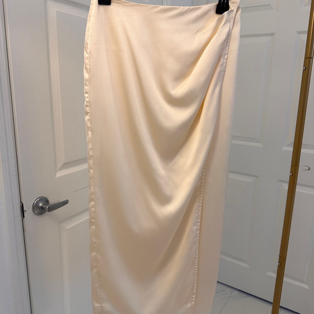 French Connection Cream Pencil Skirt
